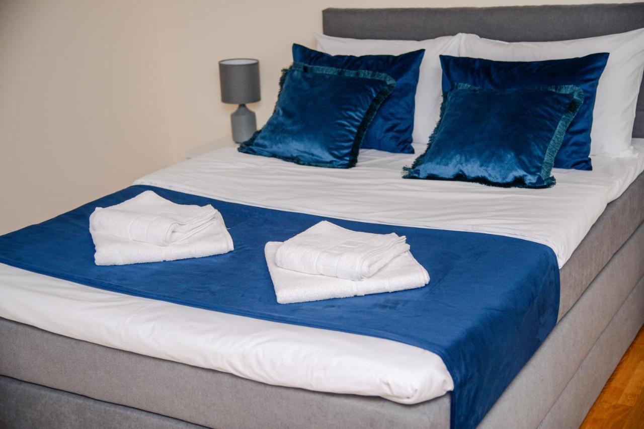 Mini Hotel Riverlux Apartments Бачка-Паланка Экстерьер фото