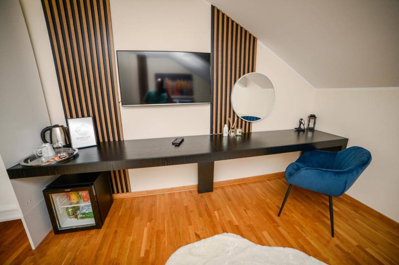 Mini Hotel Riverlux Apartments Бачка-Паланка Экстерьер фото