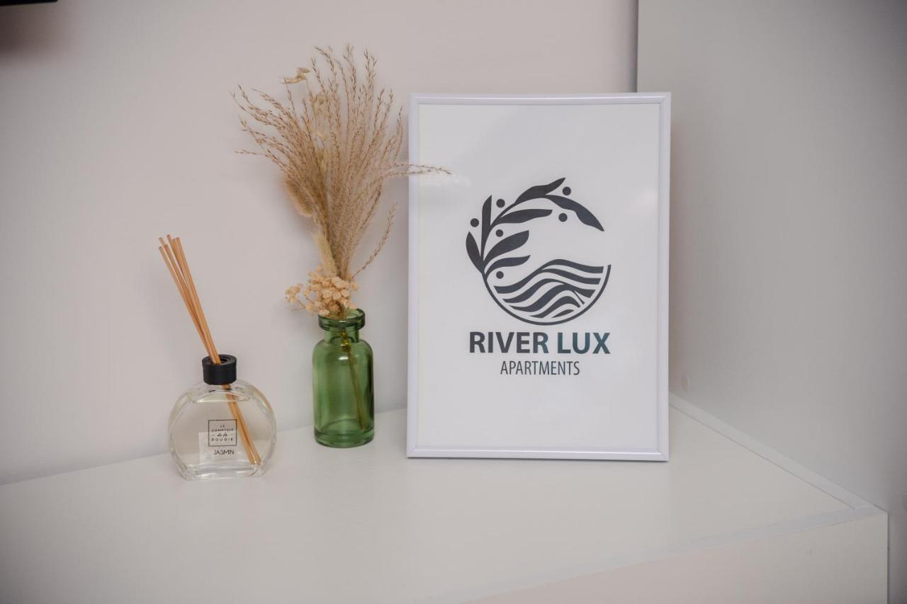 Mini Hotel Riverlux Apartments Бачка-Паланка Экстерьер фото