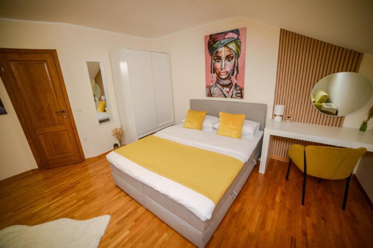 Mini Hotel Riverlux Apartments Бачка-Паланка Экстерьер фото