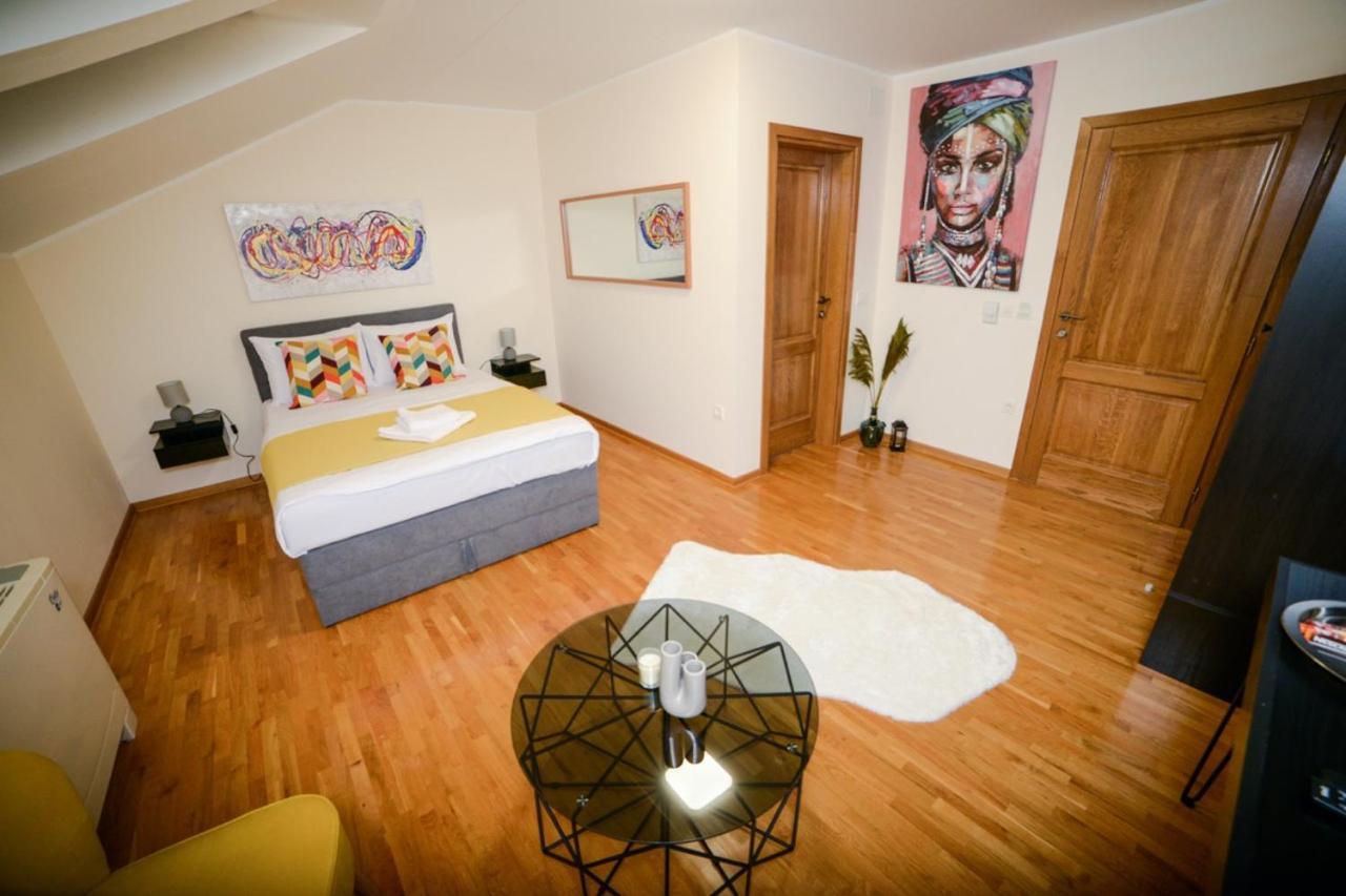 Mini Hotel Riverlux Apartments Бачка-Паланка Экстерьер фото