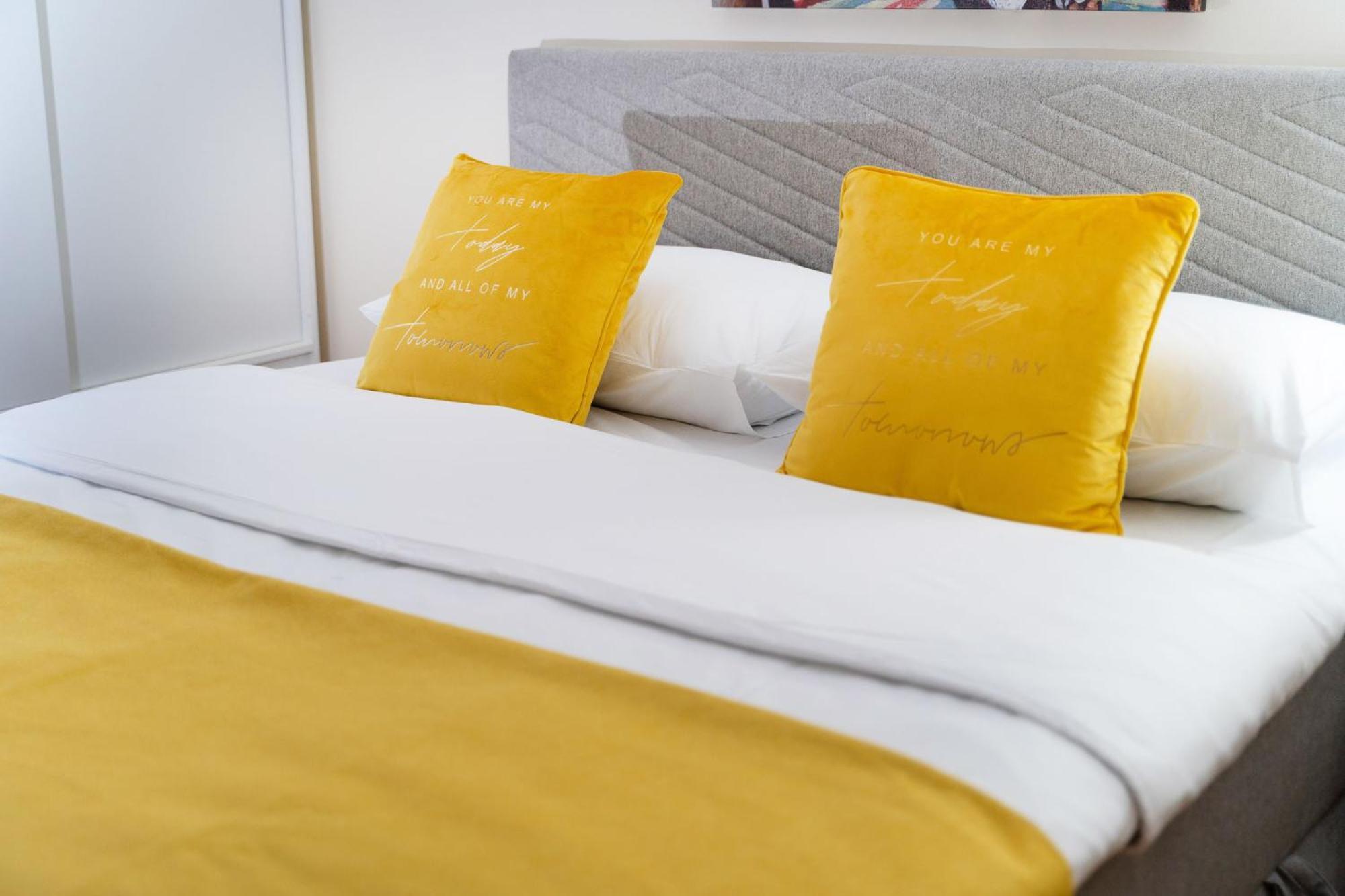 Mini Hotel Riverlux Apartments Бачка-Паланка Экстерьер фото