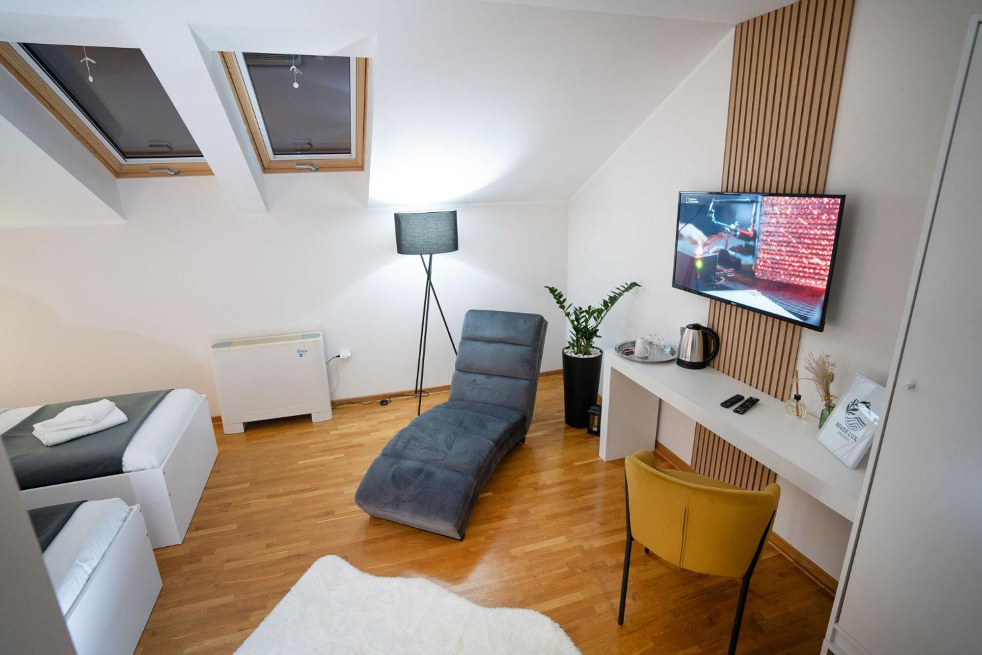 Mini Hotel Riverlux Apartments Бачка-Паланка Экстерьер фото