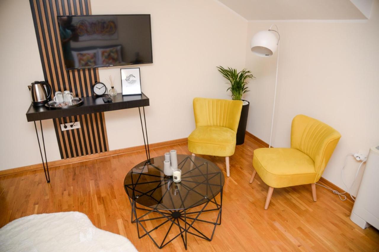 Mini Hotel Riverlux Apartments Бачка-Паланка Экстерьер фото